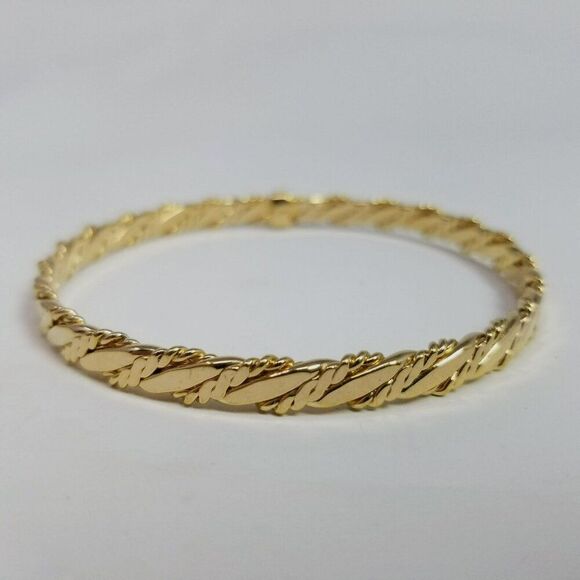 Vintage Gold Tone Bangle Bracelet, Flat Spiral Twist Design, Stacking Unsigned - Picture 5 of 7